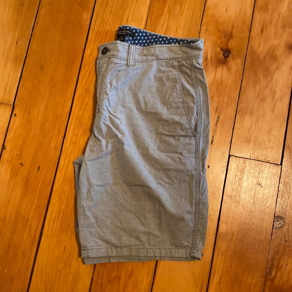 Banana Republic men’s dress shorts